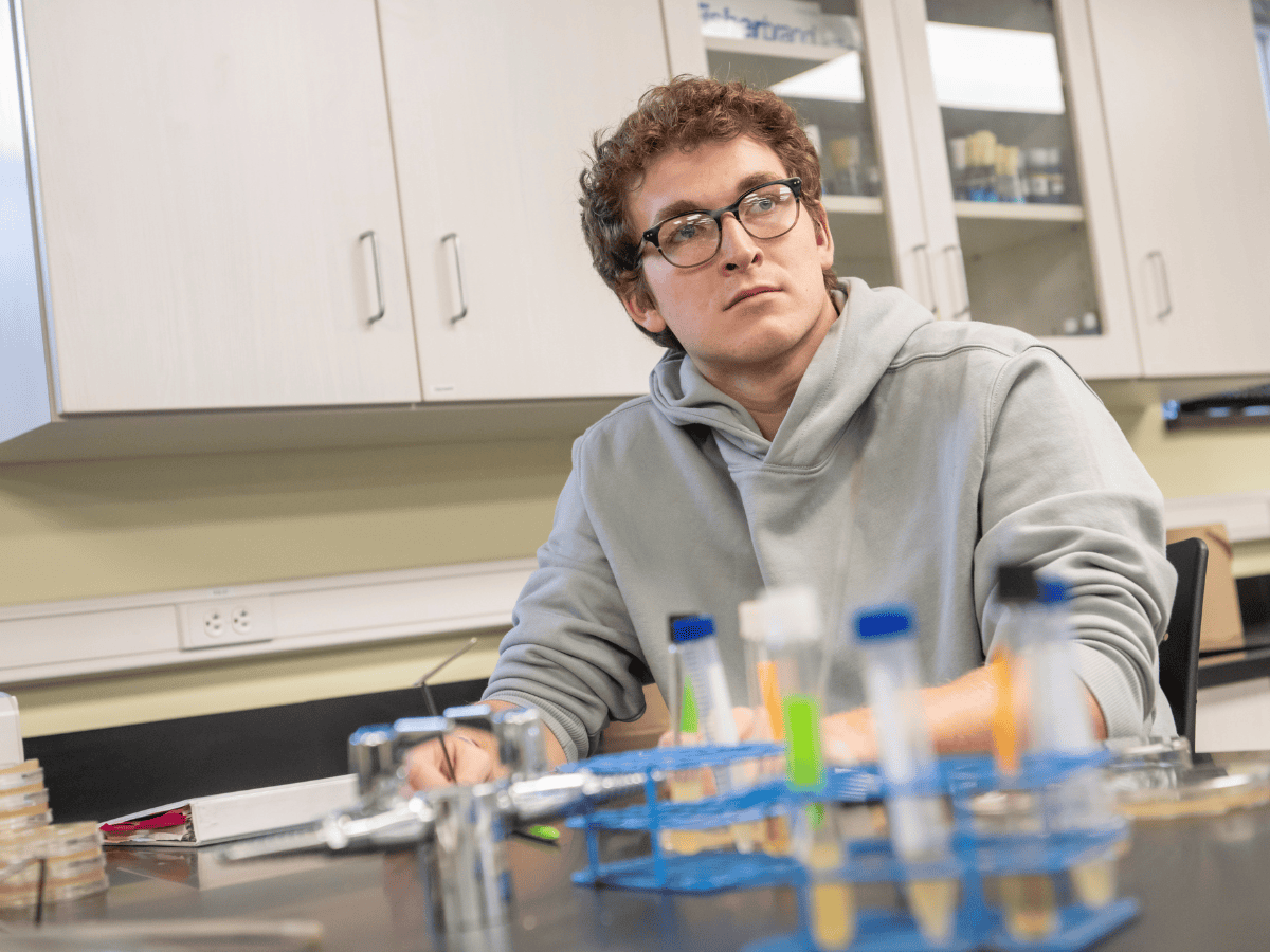 chemistry biochemistry MVNU Mount Vernon Nazarene University student