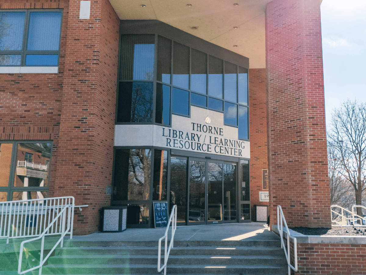 Thorne library campus Mount Vernon Nazarene University