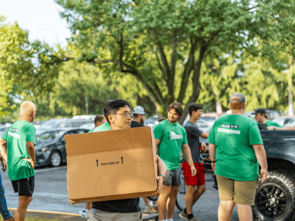 Move-In Day for Residential Returning Students Mount Vernon Nazarene University MVNU