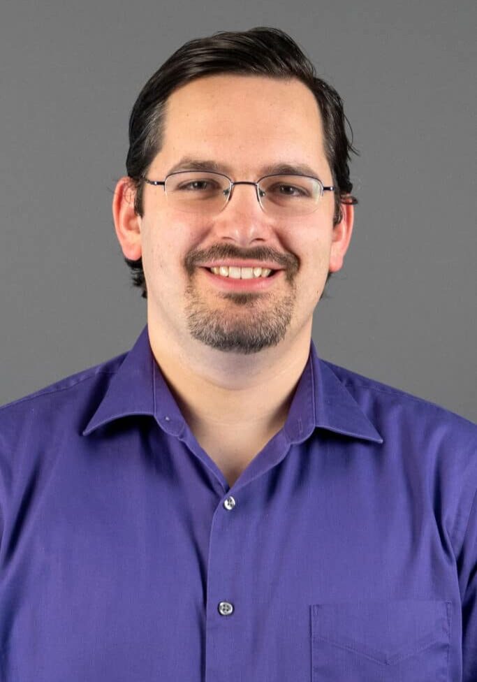 ZacharyGraber-headshot